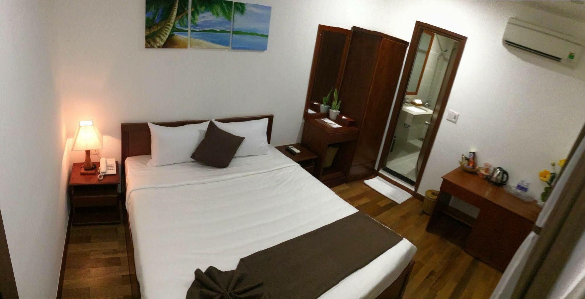 Ocean Flower Hotel ดานัง ภายนอก รูปภาพ